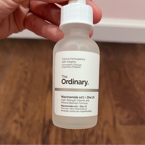 The Ordinary Niacinamide 10% + Zinc 1% Serum - Picture 2 of 3
